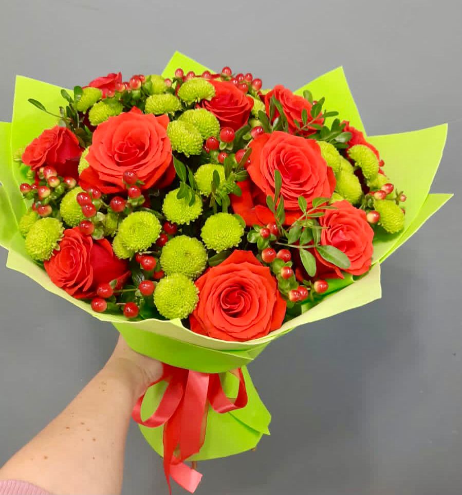 Букет цветов из: Хризантемы и Розы в Чурилково