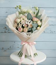 Букет цветов из:  Розы и Лизиантусы в Чурилково