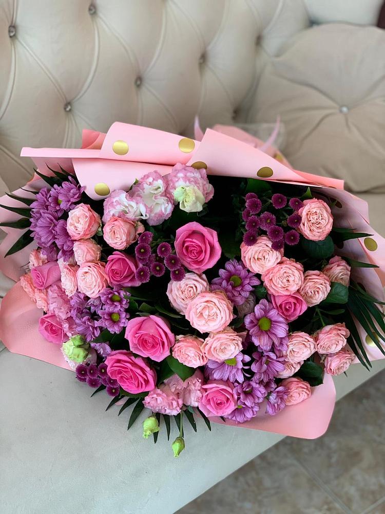 Букет цветов из: Хризантемы, Розы и Лизиантусы в Чурилково