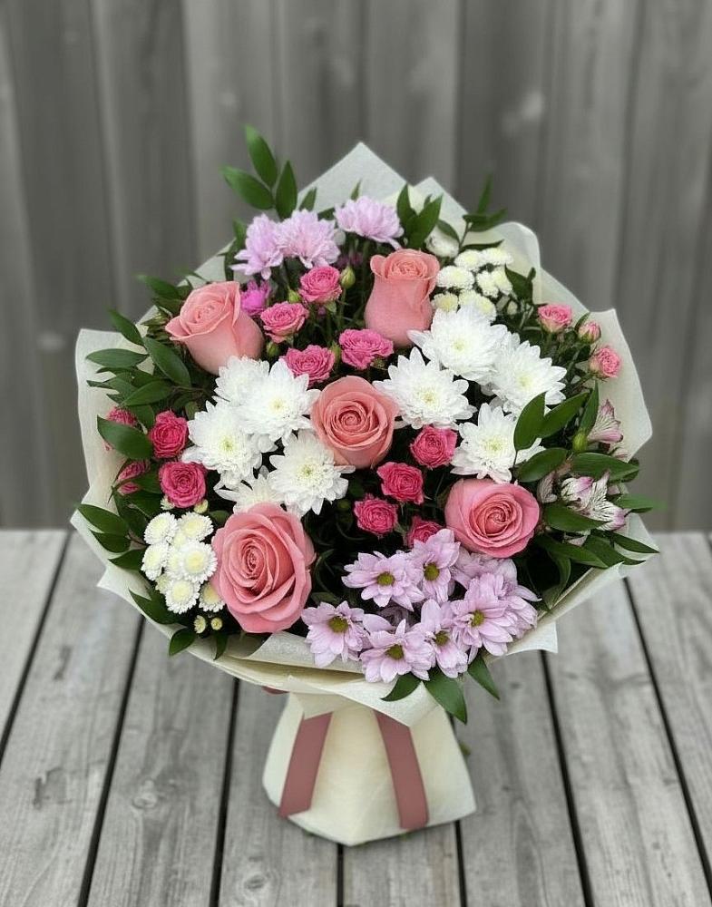 Букет цветов из: Альстромерии, Гвоздики, Розы и Хризантемы в Чурилково
