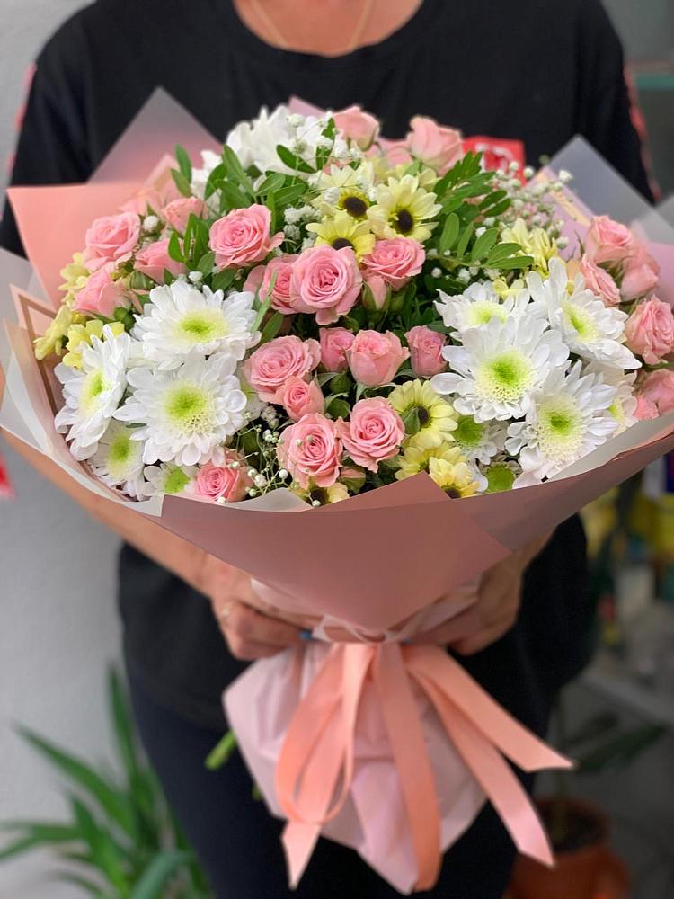 Букет цветов из: Розы и Хризантемы в Чурилково