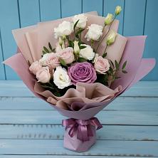 Букет цветов из:  Розы и Лизиантусы в Чурилково