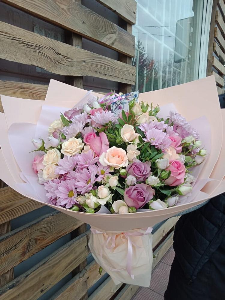 Букет цветов из: Розы и Хризантемы в Чурилково