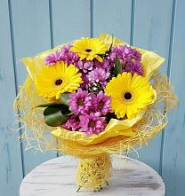 Букет цветов из:  Хризантемы и Герберы в Чурилково