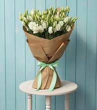 Букет цветов из:  Лизиантусы в Чурилково