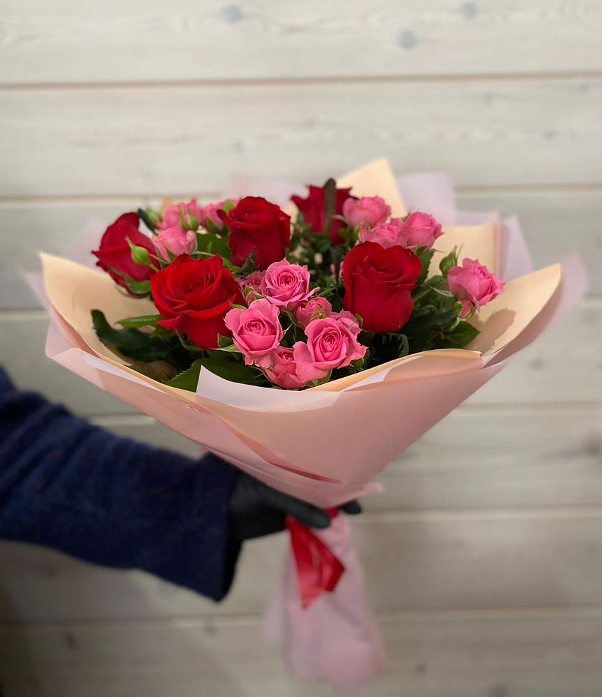 Букет цветов из: Розы в Чурилково