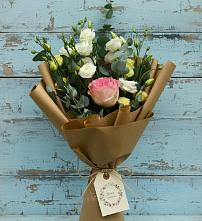 Букет цветов из:  Розы и Лизиантусы в Чурилково