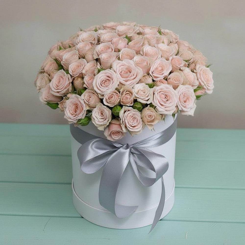 Цветочная композиция из Розы в шляпной коробке в Чурилково